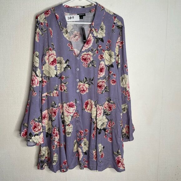 Torrid Plus Size Blouse 2X  Rayon Slub Button Front Top Purple Floral Bloomcore - Picture 3 of 12